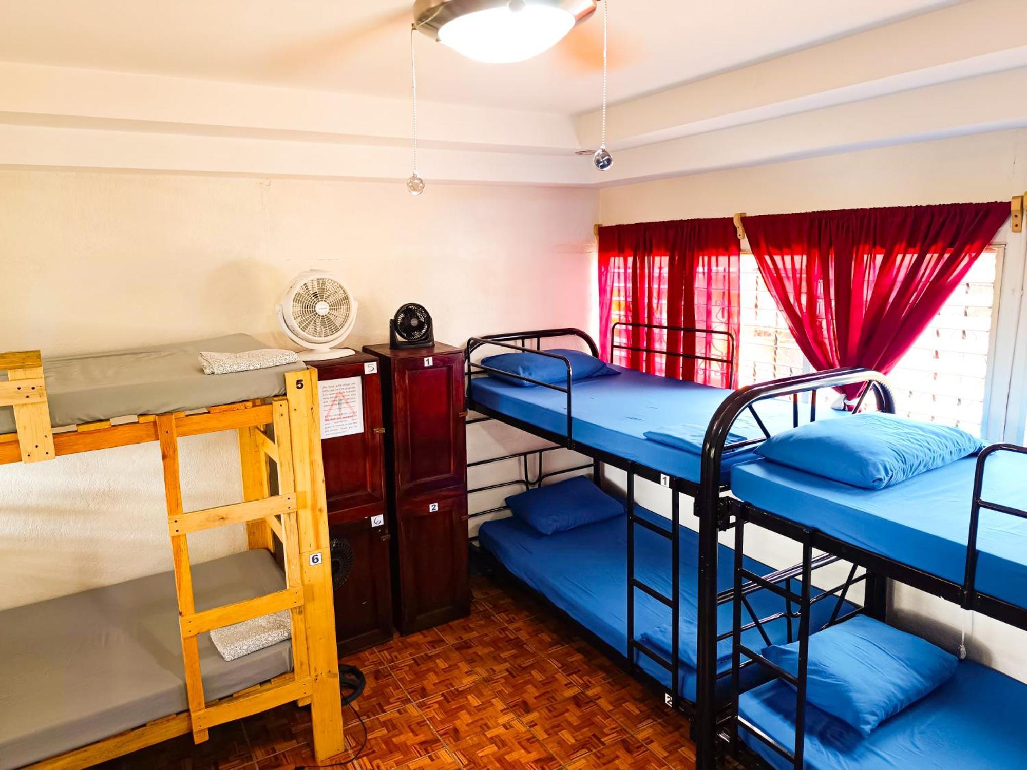 Hostal El Rio Leon Luaran gambar