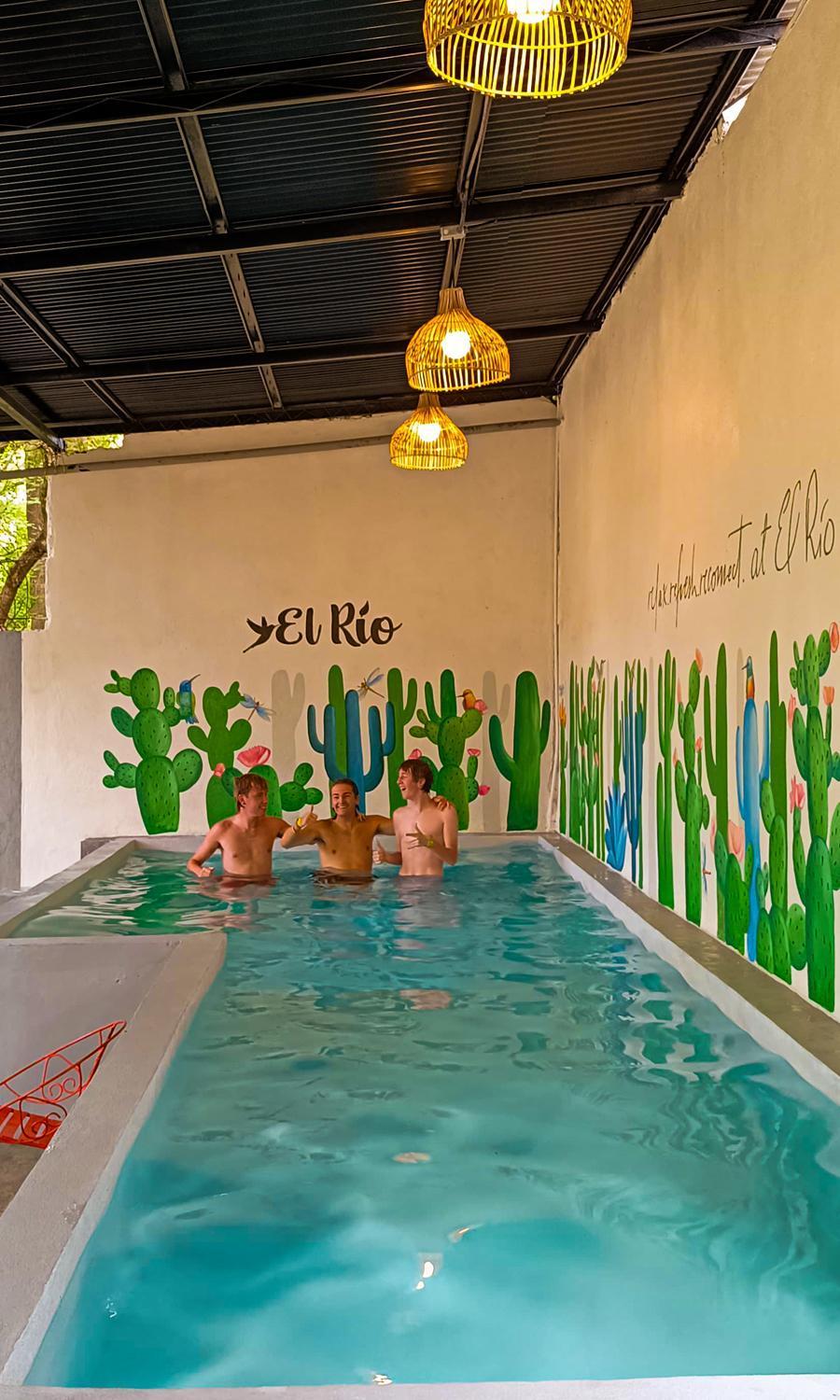 Hostal El Rio Leon Luaran gambar